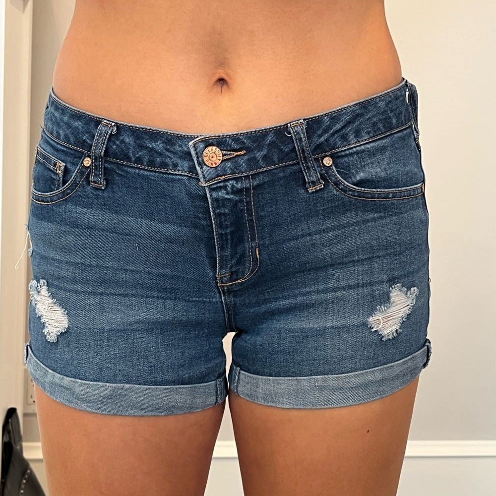 Celebrity pink shorts size 7/28